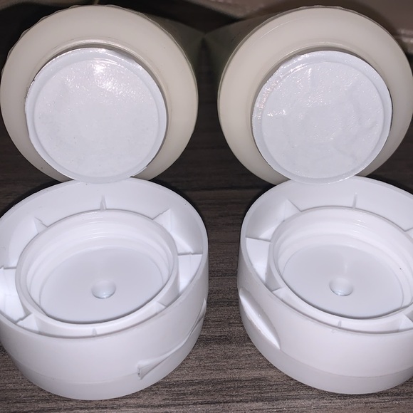 NEW Victoria’s Secret Cucumber & Green Tea Refresh Moisturizing Cream Body Wash - Picture 4 of 5